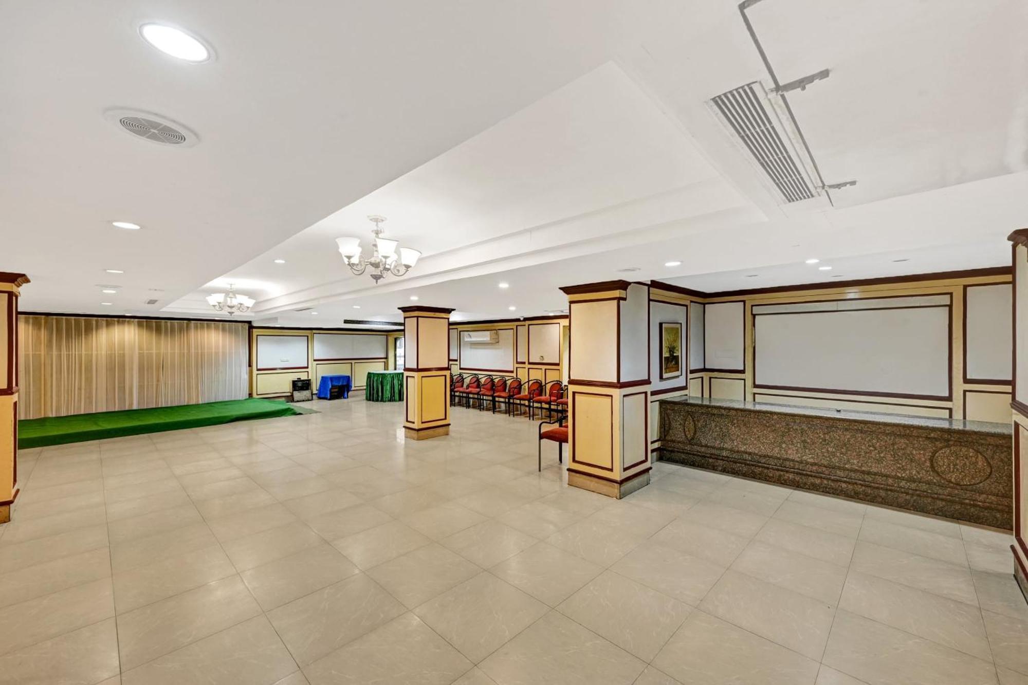 Super Townhouse Oak Hotel Belsons Taj Mahal Secundurabad Εξωτερικό φωτογραφία